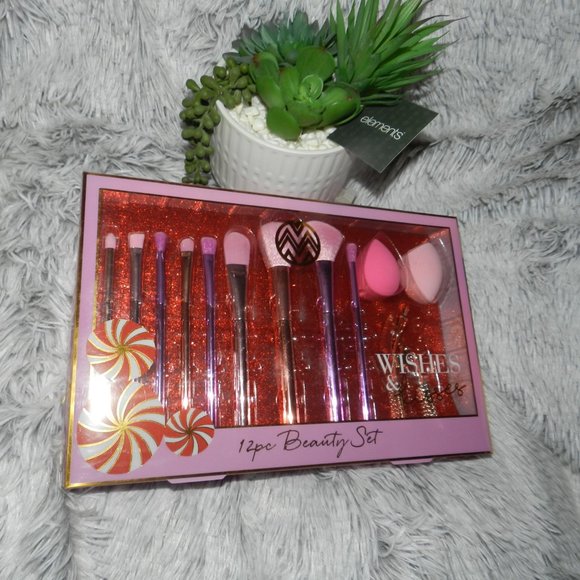 Macbeth Collection 12 Pc Beauty Glam Brush & Tool Gifting Set NEW/NWT! - Picture 5 of 14